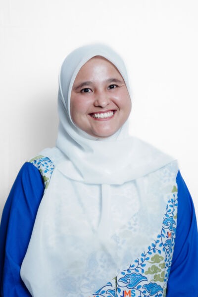 Ms. Fitriyani 